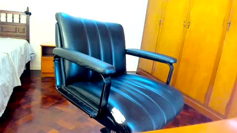 Snapshot of camila_berk chatting on 02/05/25, 12:10 Cami online show from 02/05/25, 12:10