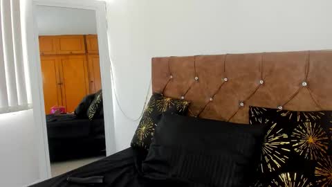 camila_collins7 online show from 11/01/25, 03:14