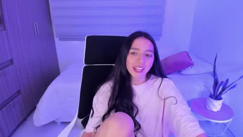 Snapshot of camila_ec2 chatting on 02/18/26, 06:04 C A M I online show from 02/18/26, 06:04