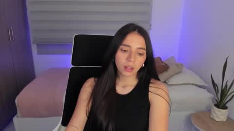 Snapshot of camila_ec2 chatting on 03/13/26, 09:54 C A M I online show from 03/13/26, 09:54