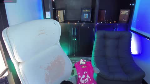 C A M I L A online show from 12/27/24, 04:04