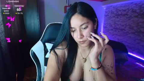 Snapshot of camila_iroose chatting on 07/05/26, 09:55 Camila Roose online show from 07/05/26, 09:55