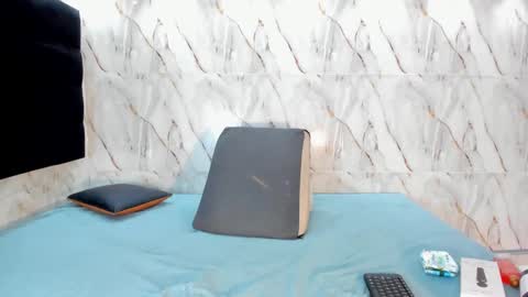 Cami thomsson online show from 09/11/25, 08:20