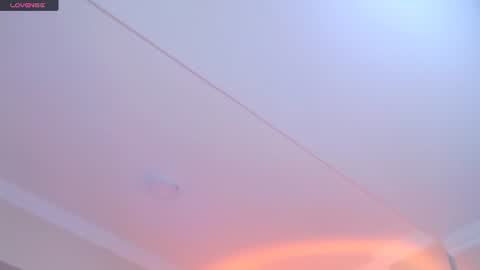 Snapshot of camila_torrez chatting on 07/03/26, 11:44 MIA online show from 07/03/26, 11:44