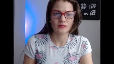 Camila ventura online show from 09/28/25, 02:00