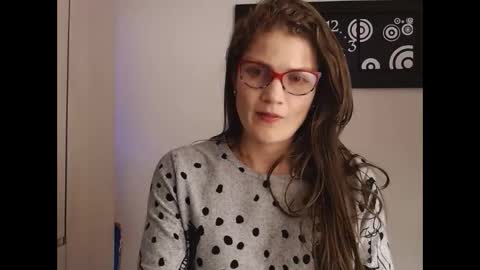 Camila ventura online show from 11/02/25, 03:20