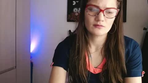 Camila ventura online show from 11/03/25, 01:34