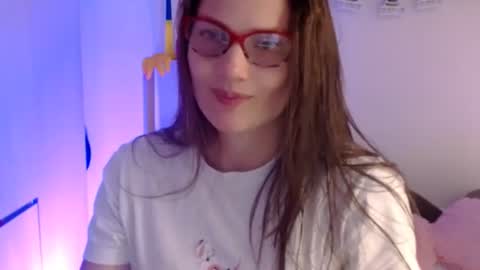 Snapshot of camila_ventura chatting on 06/26/26, 02:32 Camila ventura online show from 06/26/26, 02:32