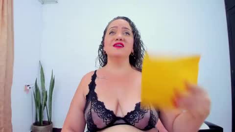 Snapshot of camilaa_foxxx chatting on 04/18/26, 07:58 camilaa foxxx online show from 04/18/26, 07:58