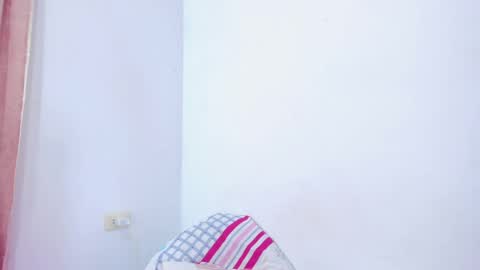Snapshot of camilaa_foxxx chatting on 05/27/26, 05:43 camilaa foxxx online show from 05/27/26, 05:43