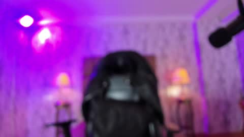    online show from 02/19/25, 08:10