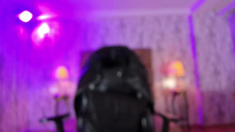    online show from 02/20/25, 09:42