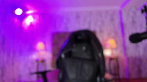    online show from 02/24/25, 08:58