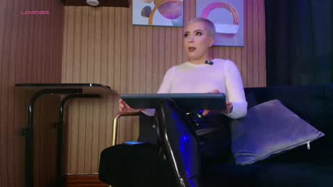    online show from 02/05/26, 07:57