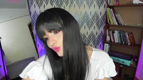 Snapshot of camilaandrade_ chatting on 02/07/25, 11:12 Cami online show from 02/07/25, 11:12