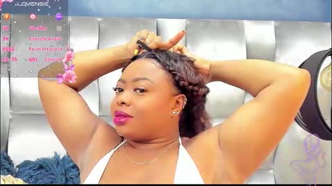 camila benitez online show from 10/09/25, 12:19