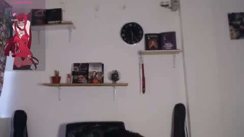 kira online show from 04/19/26, 07:05