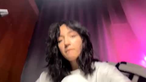 Reily online show from 12/01/25, 04:23