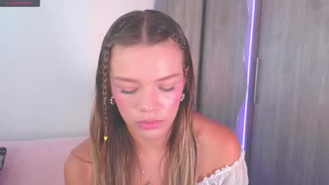 Camila Monroee  online show from 04/15/26, 02:24