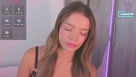Snapshot of camilamonroee chatting on 06/11/26, 03:10 Camila Monroee online show from 06/11/26, 03:10