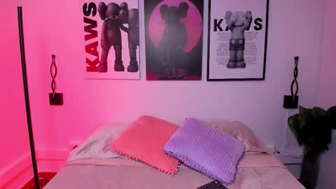 Camila  online show from 12/14/25, 06:01