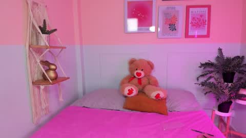 Camila  online show from 03/17/26, 04:06