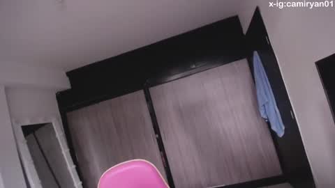 X IGcamiryan01 online show from 03/05/25, 08:42