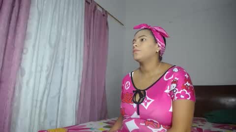 Snapshot of camilasex0 chatting on 05/17/26, 10:17 camilasex0 online show from 05/17/26, 10:17