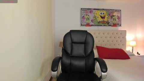 Snapshot of camileangel chatting on 03/04/25, 04:49 online show from 03/04/25, 04:49