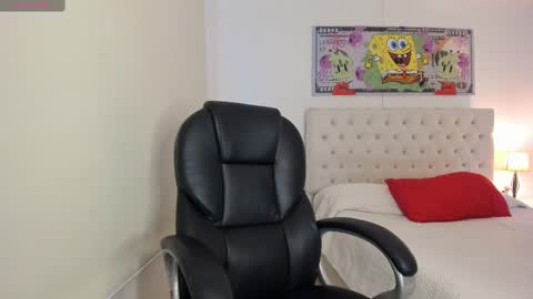 Snapshot of camileangel chatting on 03/07/25, 11:05 online show from 03/07/25, 11:05