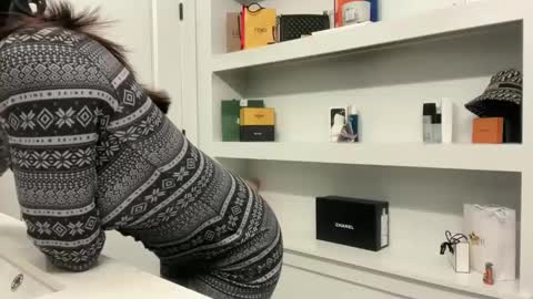 Snapshot of camiliakxoxo chatting on 01/22/25, 12:06 camiliakxoxo online show from 01/22/25, 12:06