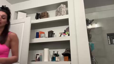 Snapshot of camiliakxoxo chatting on 02/10/25, 12:50 camiliakxoxo online show from 02/10/25, 12:50