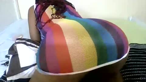 Snapshot of camilla15144 chatting on 12/19/24, 02:34 camillla15 online show from 12/19/24, 02:34