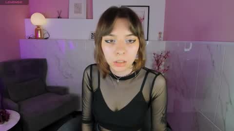 Snapshot of camilla_evers chatting on 03/19/26, 01:59 Camilla online show from 03/19/26, 01:59