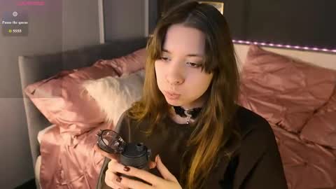 Camilla online show from 04/25/26, 06:16