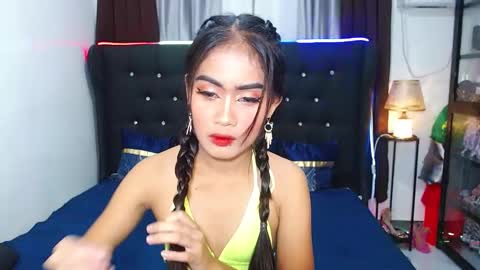 Snapshot of camilla_morena chatting on 02/21/25, 05:02 camilla_morena online show from 02/21/25, 05:02