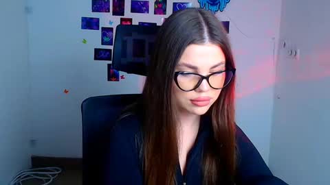 Camilla online show from 11/28/25, 12:19