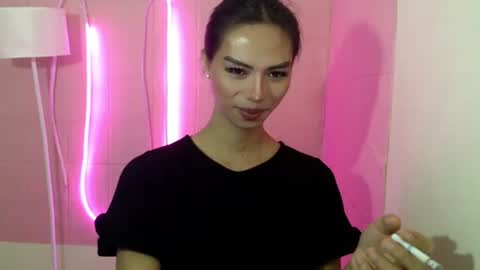 Camilla online show from 03/08/25, 11:48