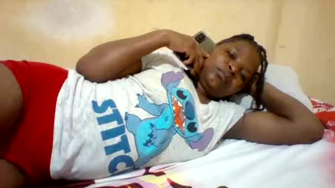 Snapshot of camillah_sweet chatting on 06/22/26, 05:21 camillah_sweet online show from 06/22/26, 05:21