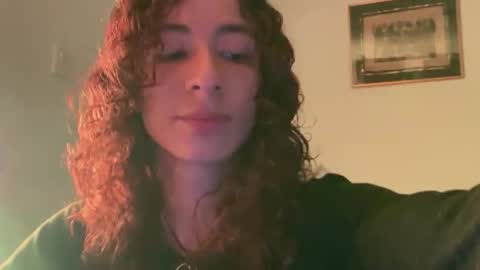 Snapshot of camille_delrey chatting on 06/09/26, 12:33 Camille online show from 06/09/26, 12:33