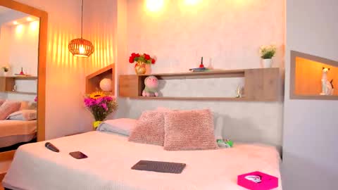 Camille Lynn online show from 11/25/25, 02:22