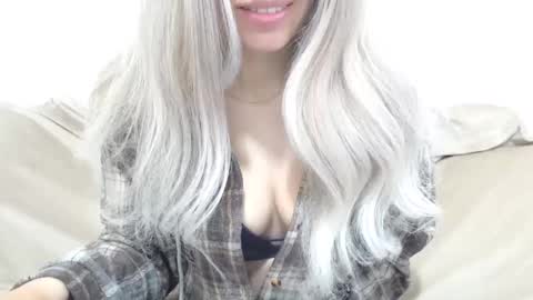Snapshot of camillebunny chatting on 04/25/26, 02:58 CamilleBunny online show from 04/25/26, 02:58