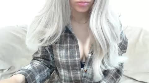 Snapshot of camillebunny chatting on 05/04/26, 02:51 CamilleBunny online show from 05/04/26, 02:51