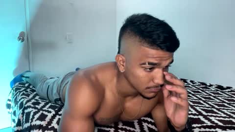 camilo_contre21 online show from 02/13/25, 02:12