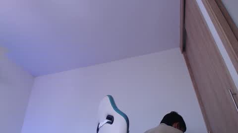 camilo_contre21 online show from 03/25/26, 07:31