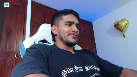 Snapshot of camilo_contre21 chatting on 05/20/26, 08:37 camilo_contre21 online show from 05/20/26, 08:37
