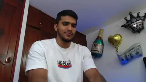 Snapshot of camilo_contre21 chatting on 07/21/26, 07:27 camilo_contre21 online show from 07/21/26, 07:27