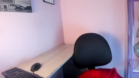Snapshot of camilo_konor chatting on 07/15/26, 08:58 CAMI online show from 07/15/26, 08:58