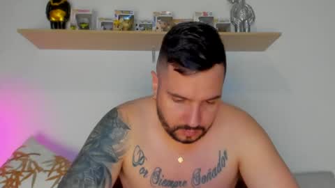 camilo_restrepo21 online show from 10/26/25, 11:42