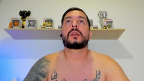 camilo_restrepo21 online show from 06/03/26, 12:13